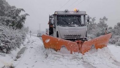 إفران.. تعبئة فرق وزارة التجهيز لفتح الطرق المغلقة بسبب الثلوج