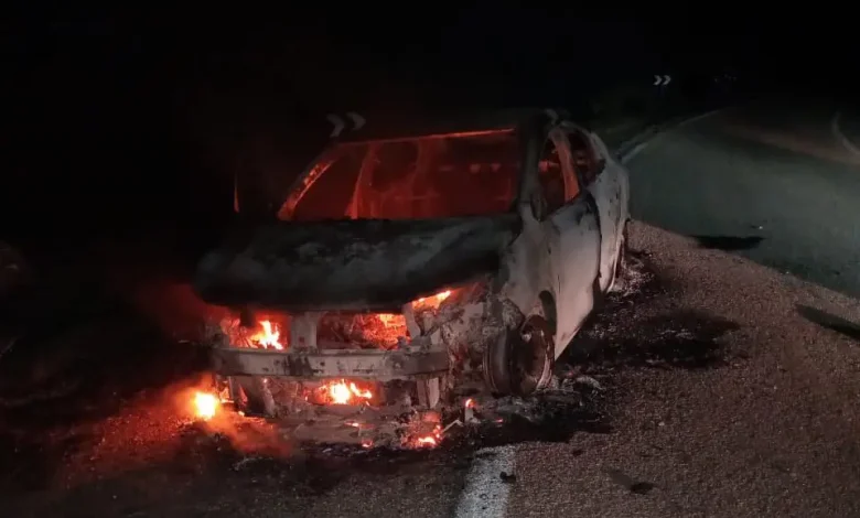 شفشاون.. حريق مهول يلتهم سيارة قرب الجبهة ونجاة الركاب بأعجوبة